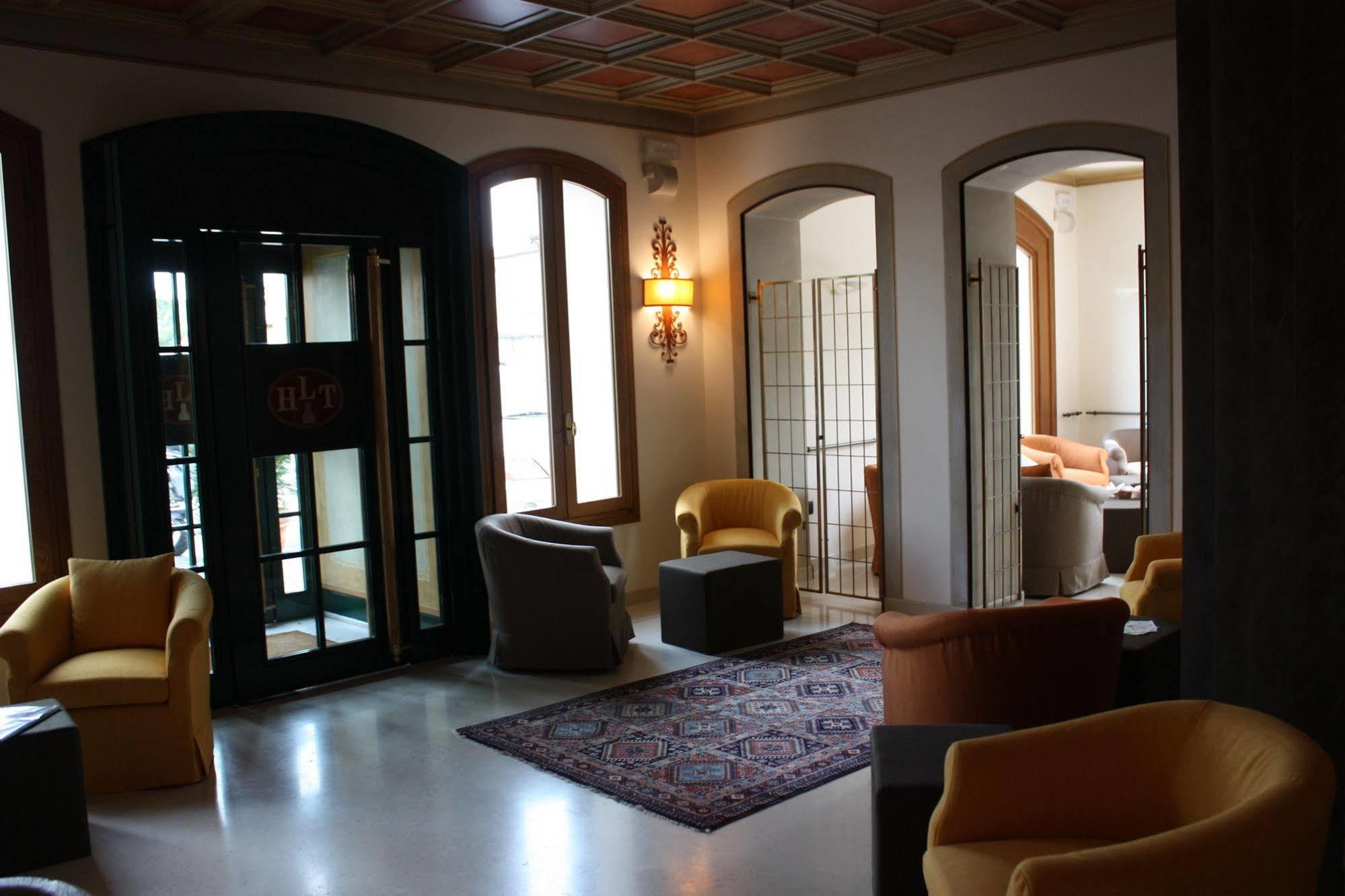 Hotel La Torre トッレーリア エクステリア 写真